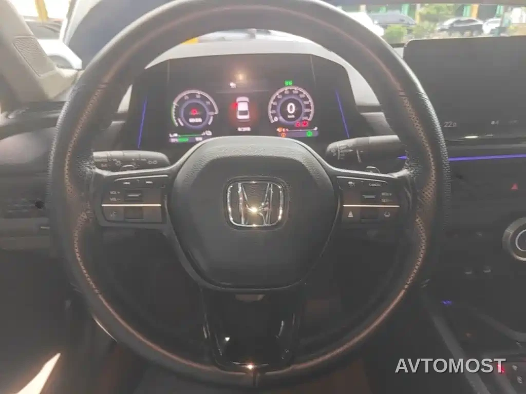 Honda Accord New Energy 2023 2.0L e:PHEV Luxury Edition — фото 11