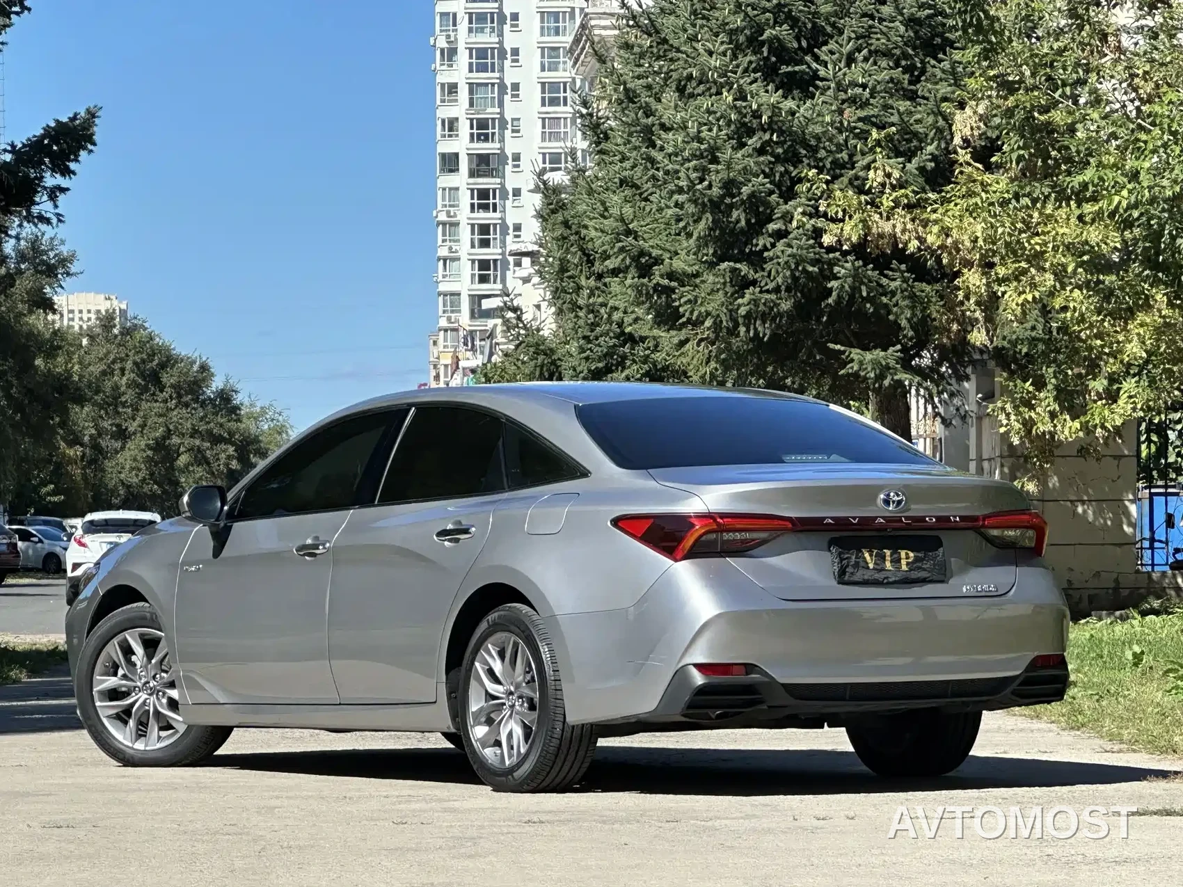 Toyota Avalon 2019 Hybrid 2.5L Luxury Edition China VI — фото 4