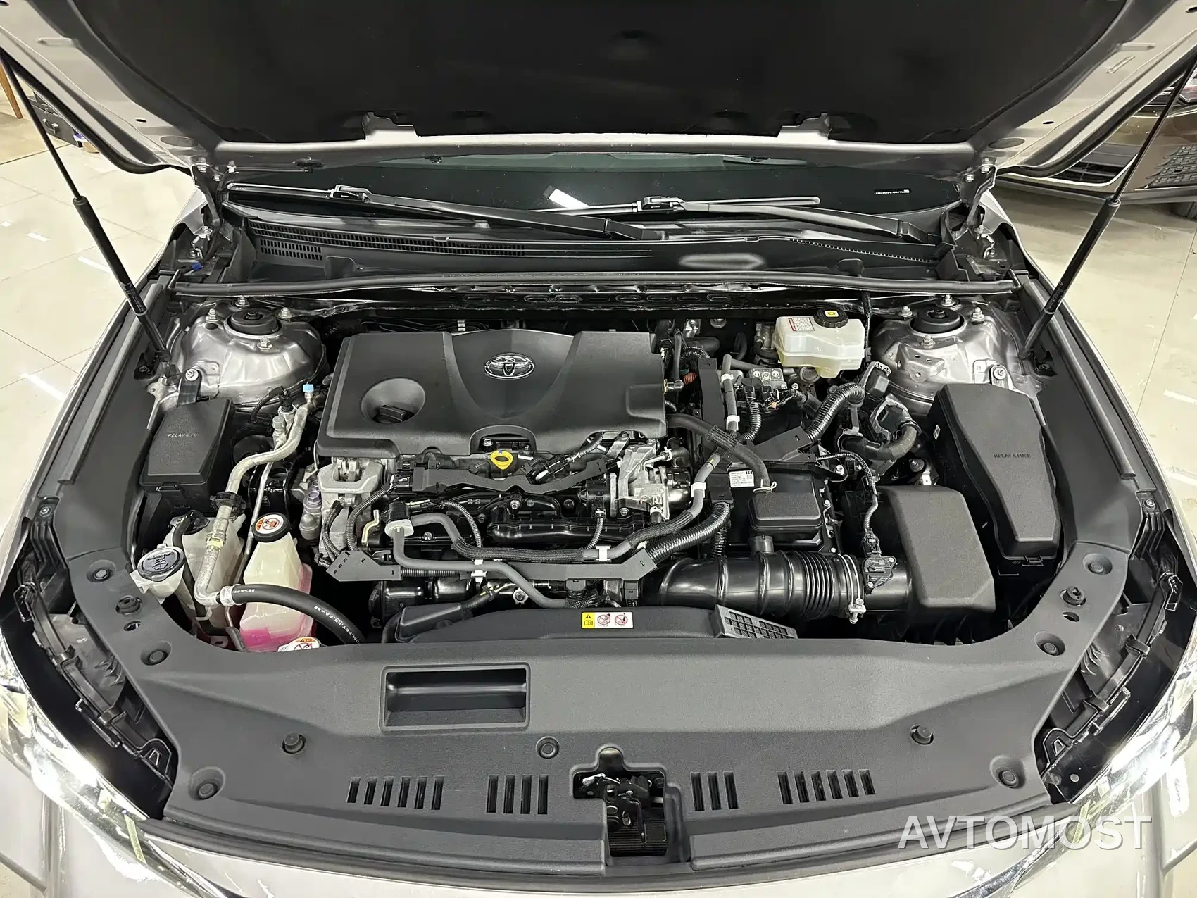 Toyota Avalon 2019 Hybrid 2.5L Luxury Edition China VI — фото 9