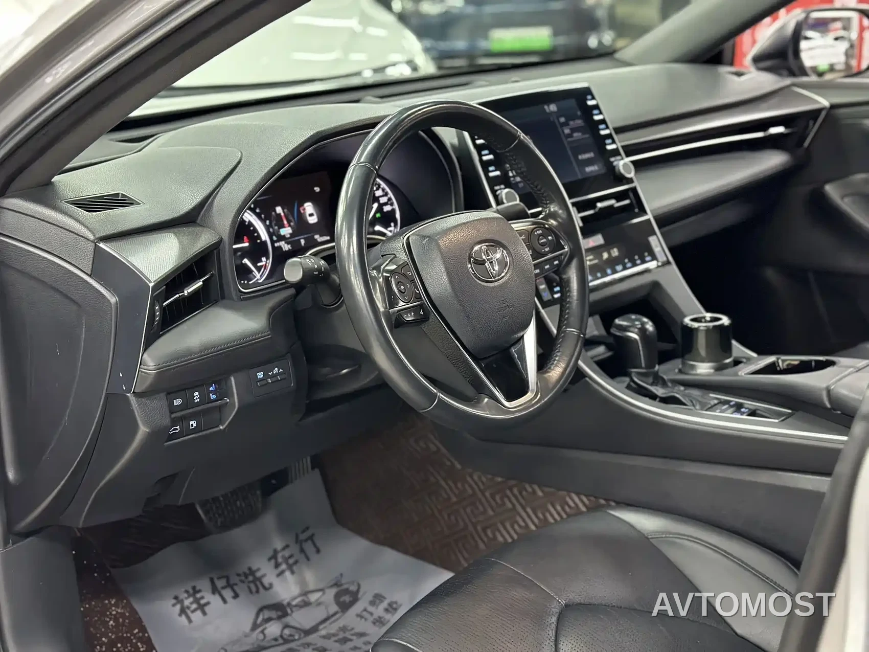 Toyota Avalon 2019 Hybrid 2.5L Luxury Edition China VI — фото 20