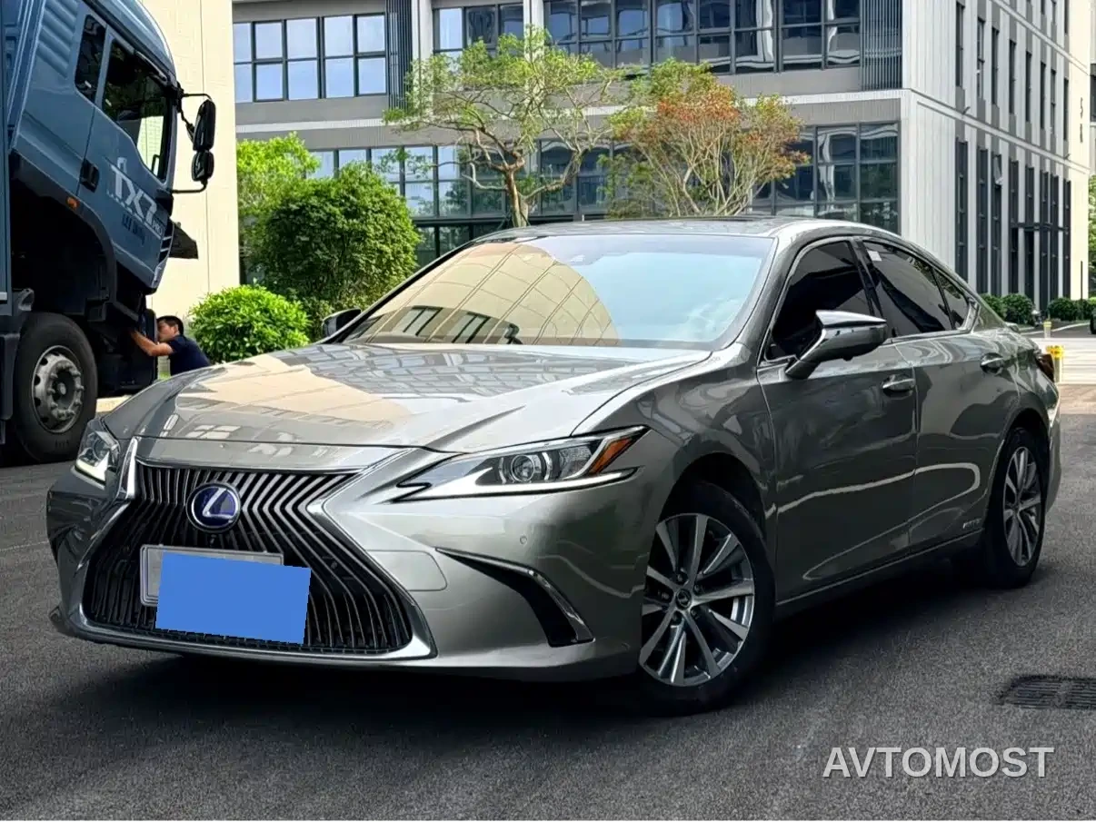 Lexus ES 2020 Model 300h Excellence Edition — фото 1