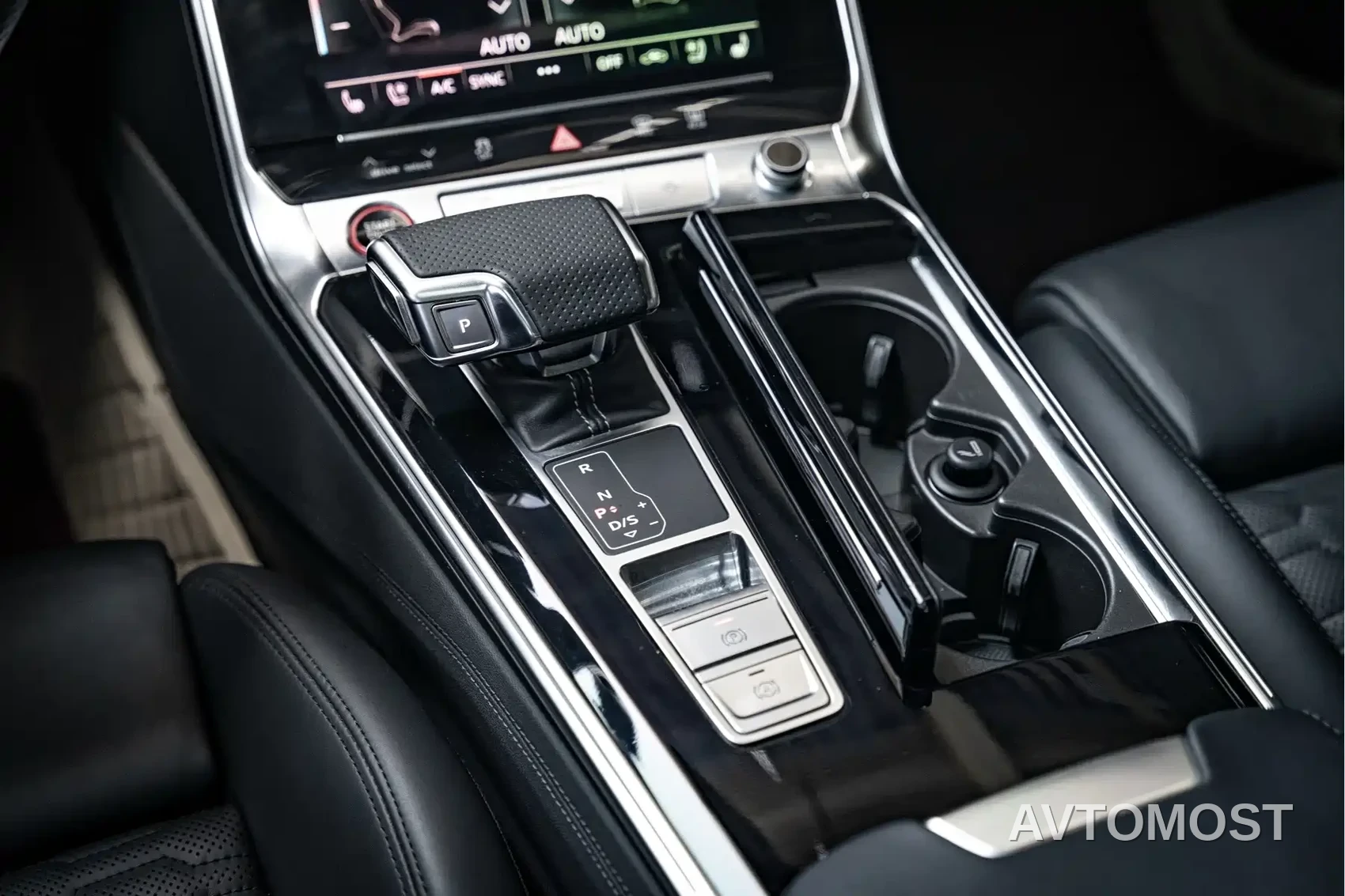 Audi RS 6 2021 RS 6 4.0T Avant — фото 14
