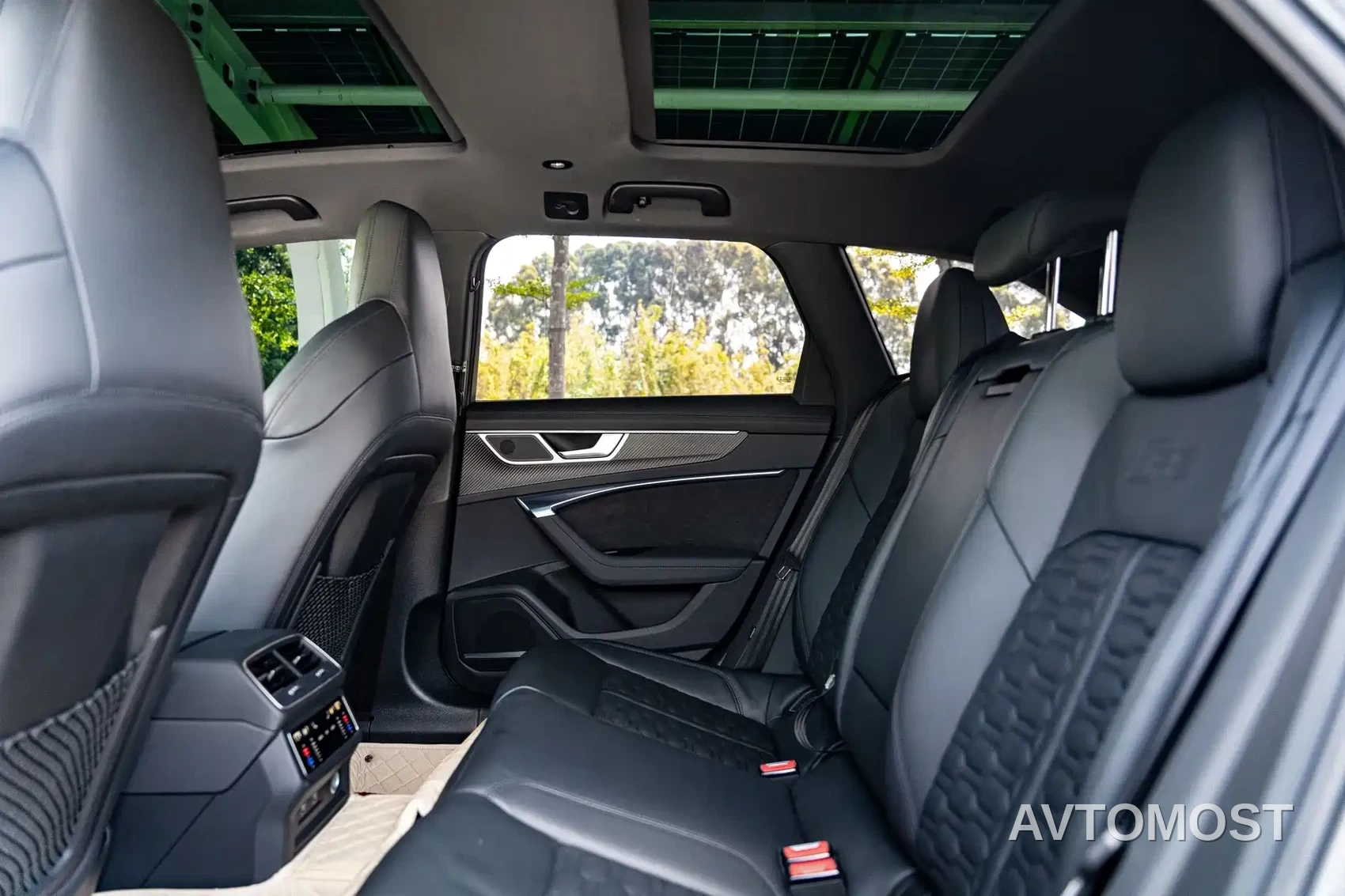 Audi RS 6 2021 RS 6 4.0T Avant — фото 17