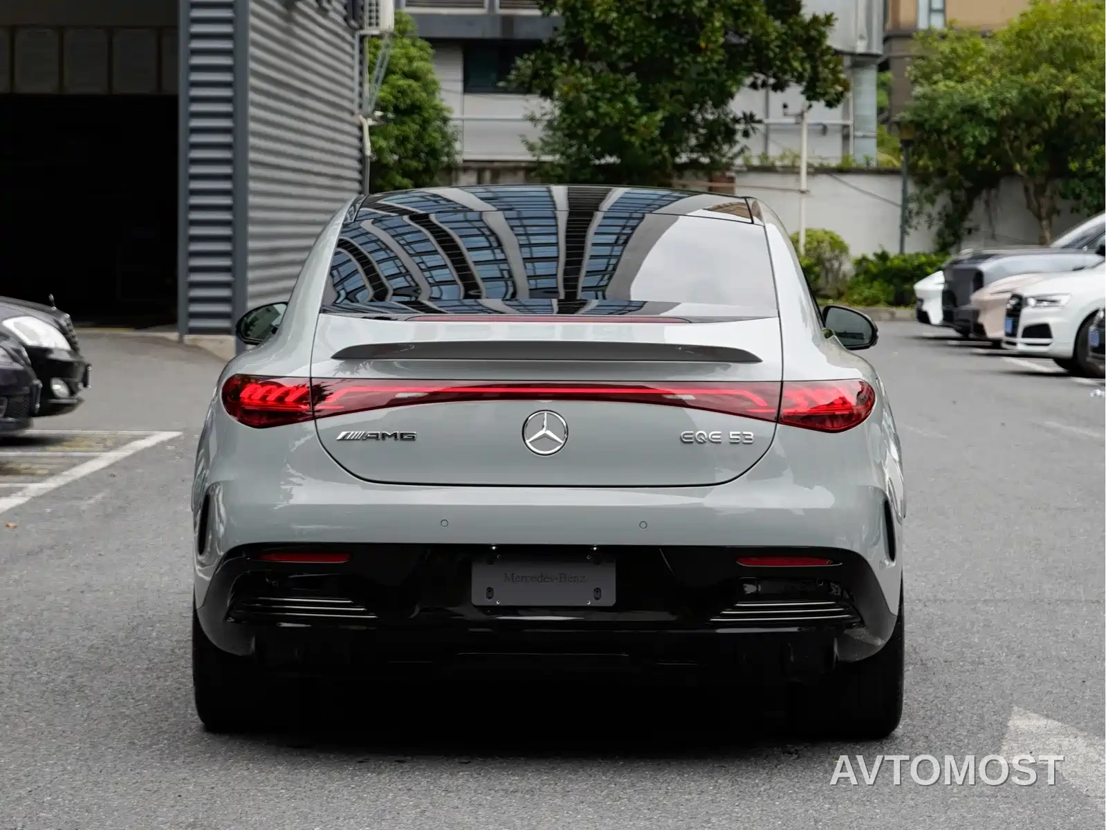 Mercedes-Benz EQE AMG 2023 AMG EQE 53 4MATIC+ — фото 4