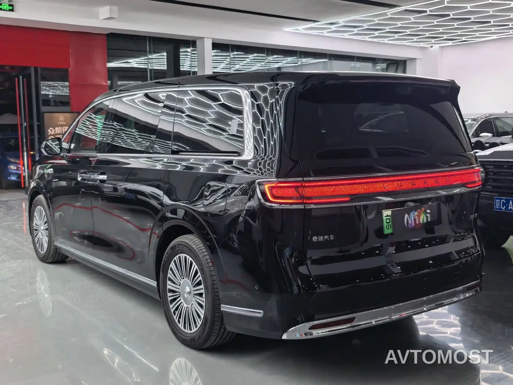 Zhijie Zunjie MPV 2026 Model Base Version — фото 1