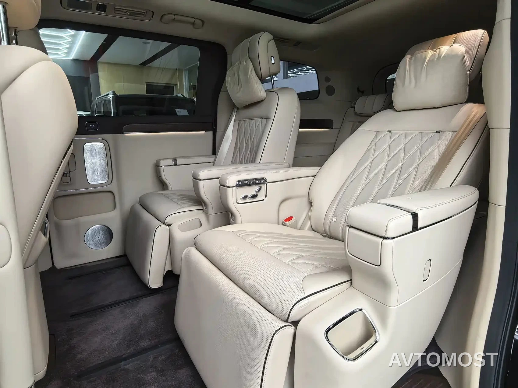Zhijie Zunjie MPV 2026 Model Base Version — фото 18