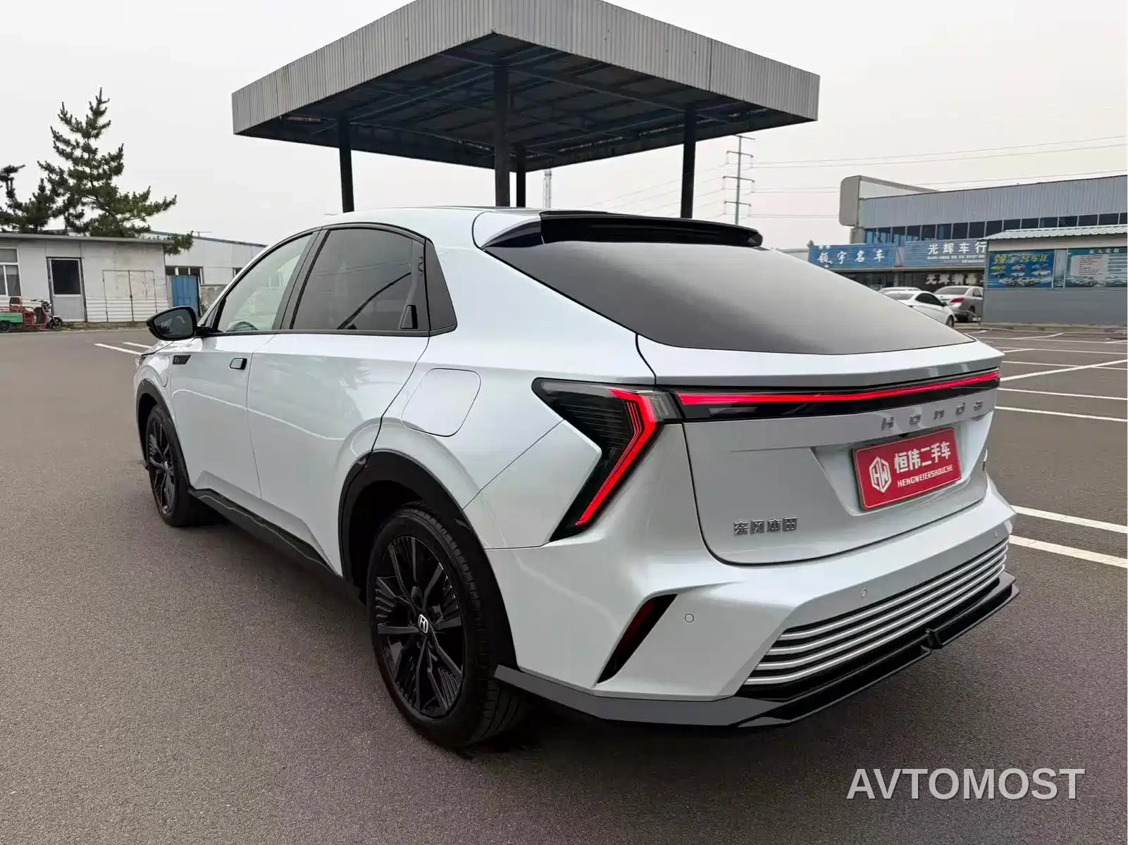 Honda Hunting Light e:NS2 2024 Brilliant Light Edition — фото 4