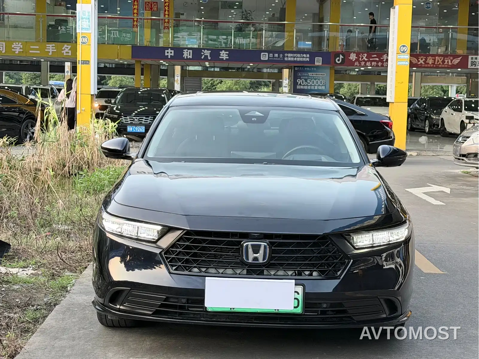 Honda Accord New Energy 2025 Model 2.0L e:PHEV Luxury Edition — фото 2