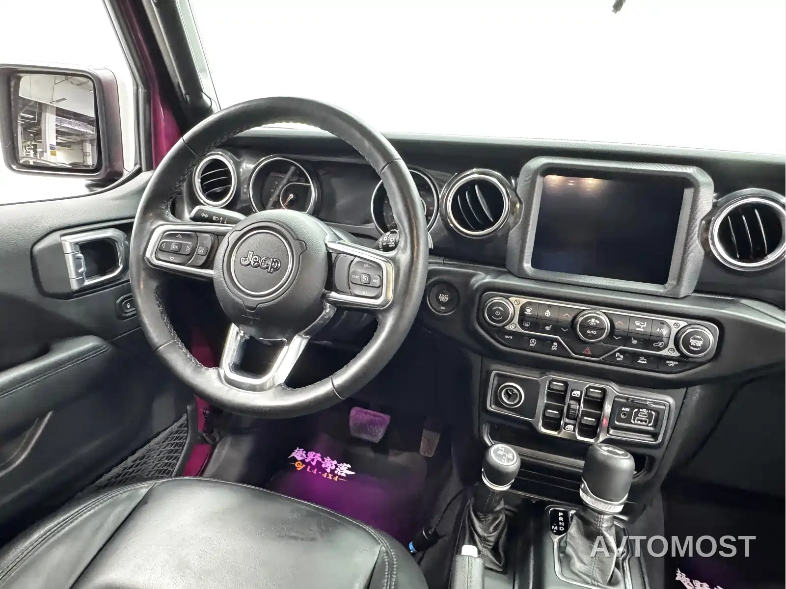 Jeep Wrangler 2022 2.0T Highland Bahamas Pink Sand Special — фото 4
