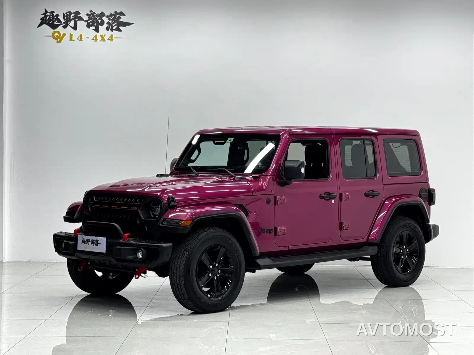 Jeep Wrangler 2022 2.0T Highland Bahamas Pink Sand Special — фото 15