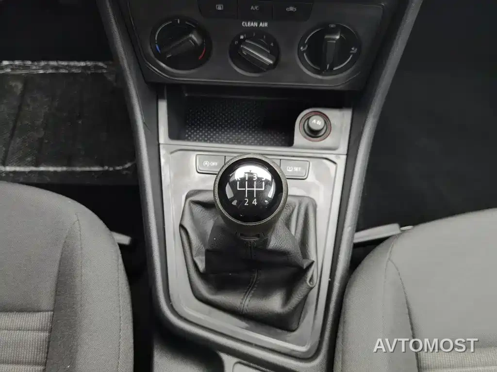 Volkswagen Lavida 2019 Lavida Start 1.5L Manual Trend (China VI) — фото 9