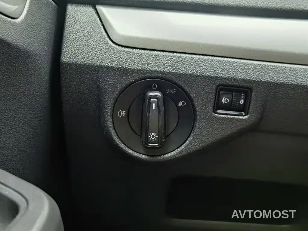 Volkswagen Lavida 2019 Lavida Start 1.5L Manual Trend (China VI) — фото 17