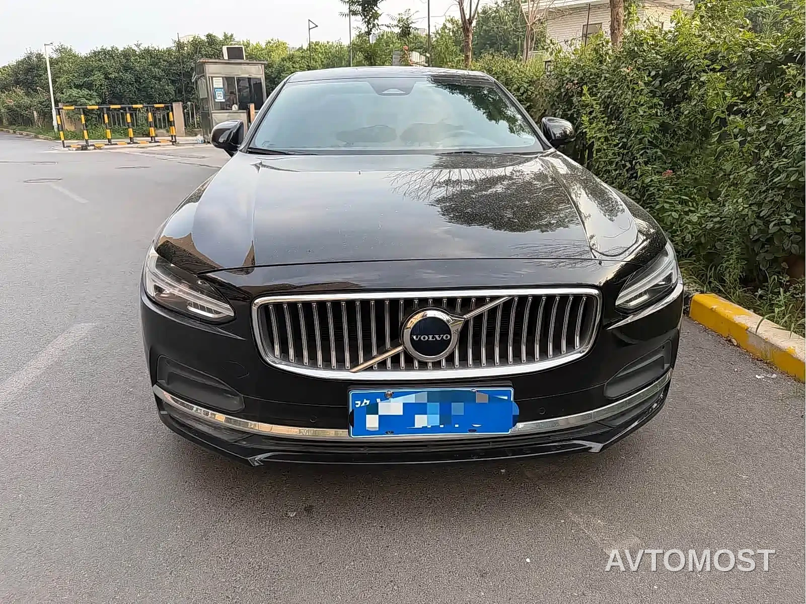 Volvo S90 2023 B5 Intelligent Comfort Luxury Edition — фото 2