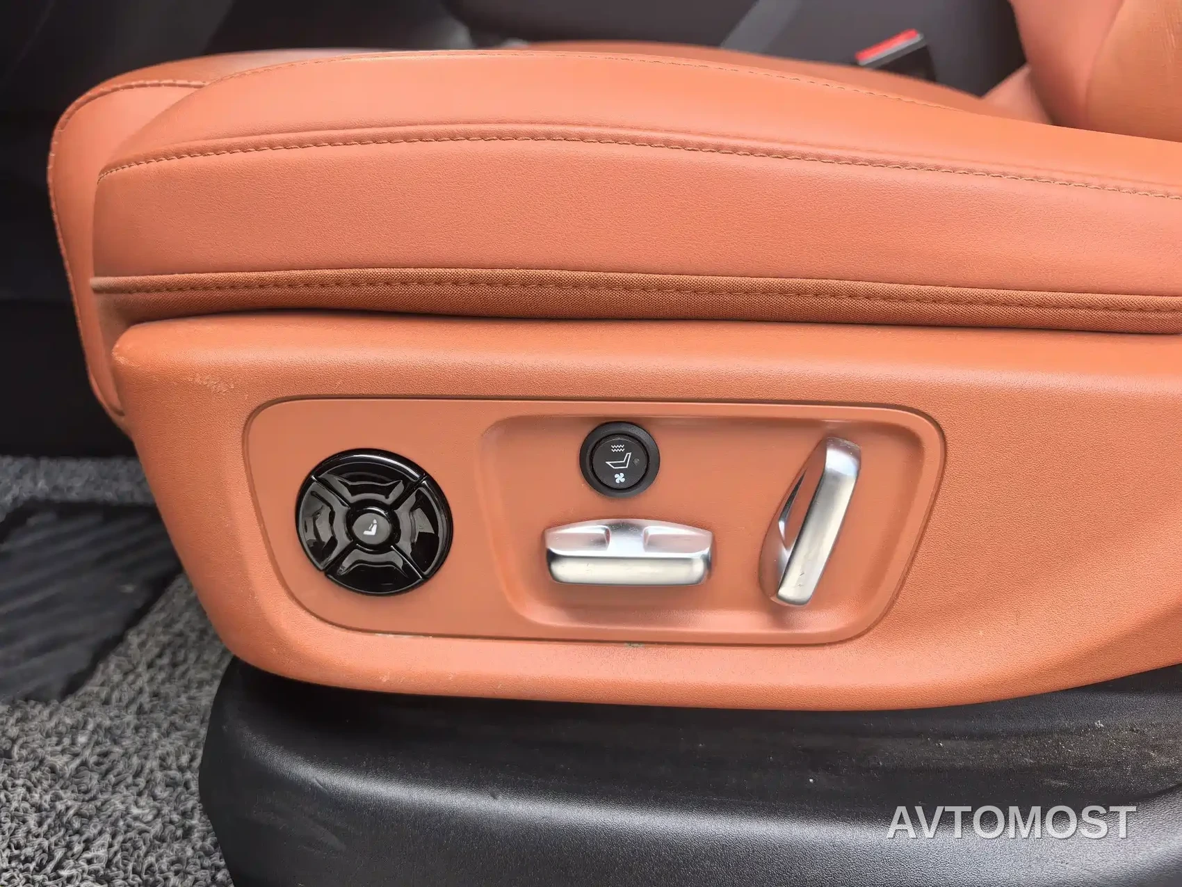 Roewe RX5 New Energy 2021 Model ePLUS National Trend Ronglin Luxury Edition — фото 16