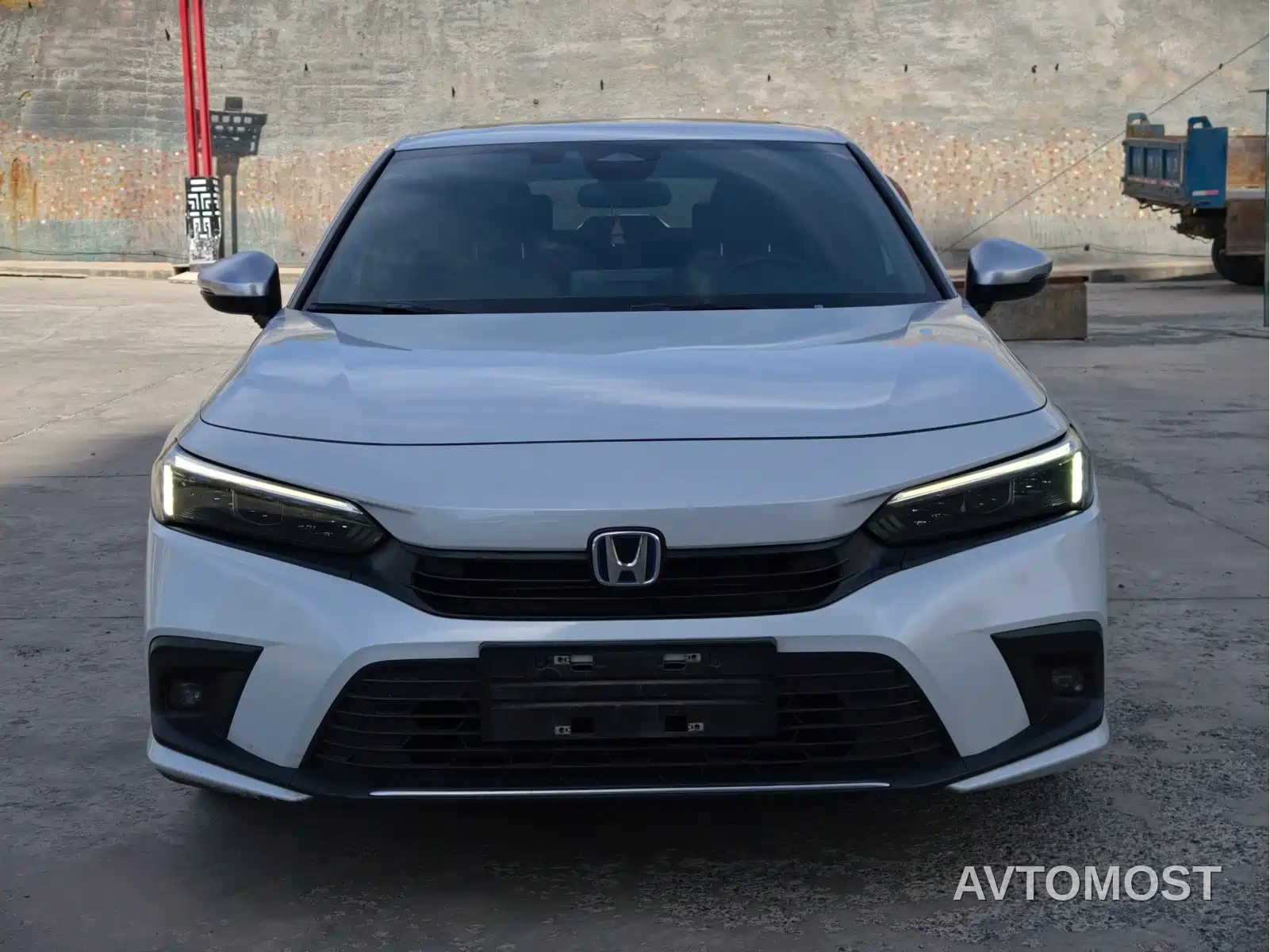 Honda Civic 2023 2.0L e:HEV Sport Edition — фото 2