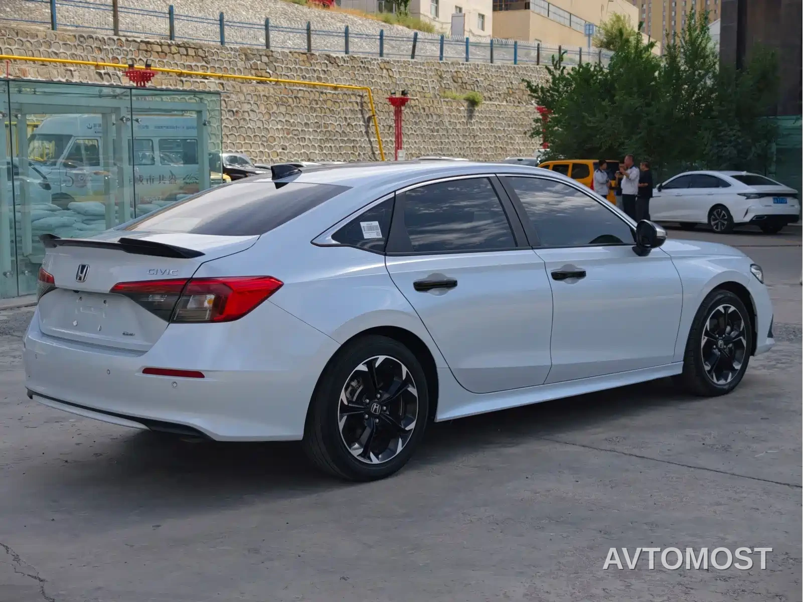 Honda Civic 2023 2.0L e:HEV Sport Edition — фото 9