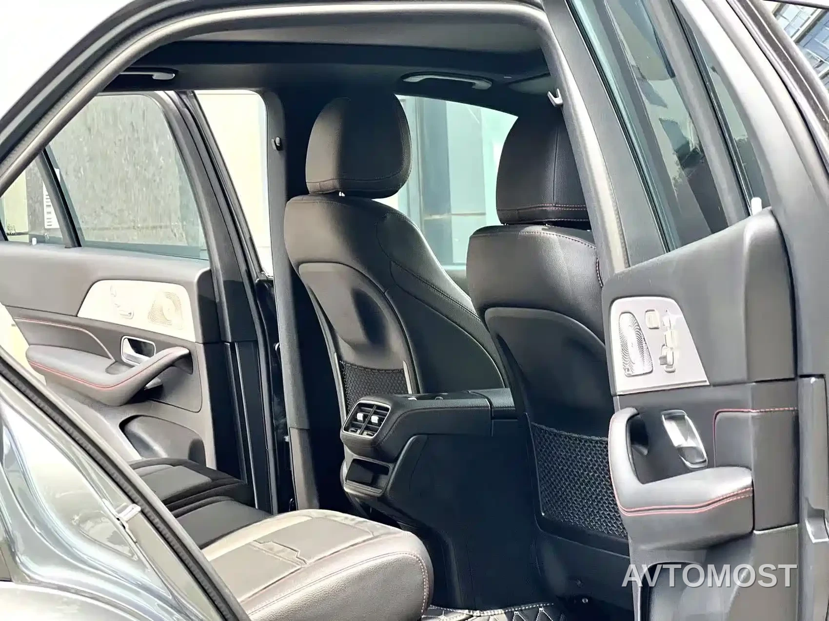 Mercedes-Benz GLE AMG 2020 AMG GLE 53 4MATIC+ — фото 10
