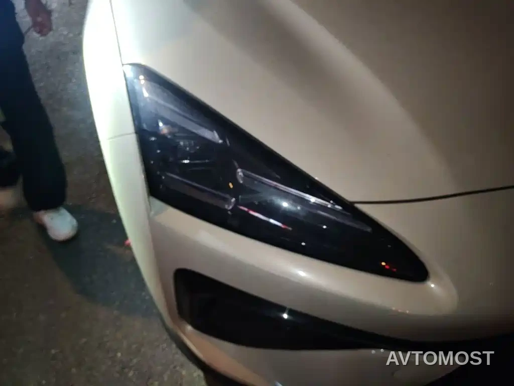 Baojun Yunhai 2024 140km Plug-in Hybrid — фото 7