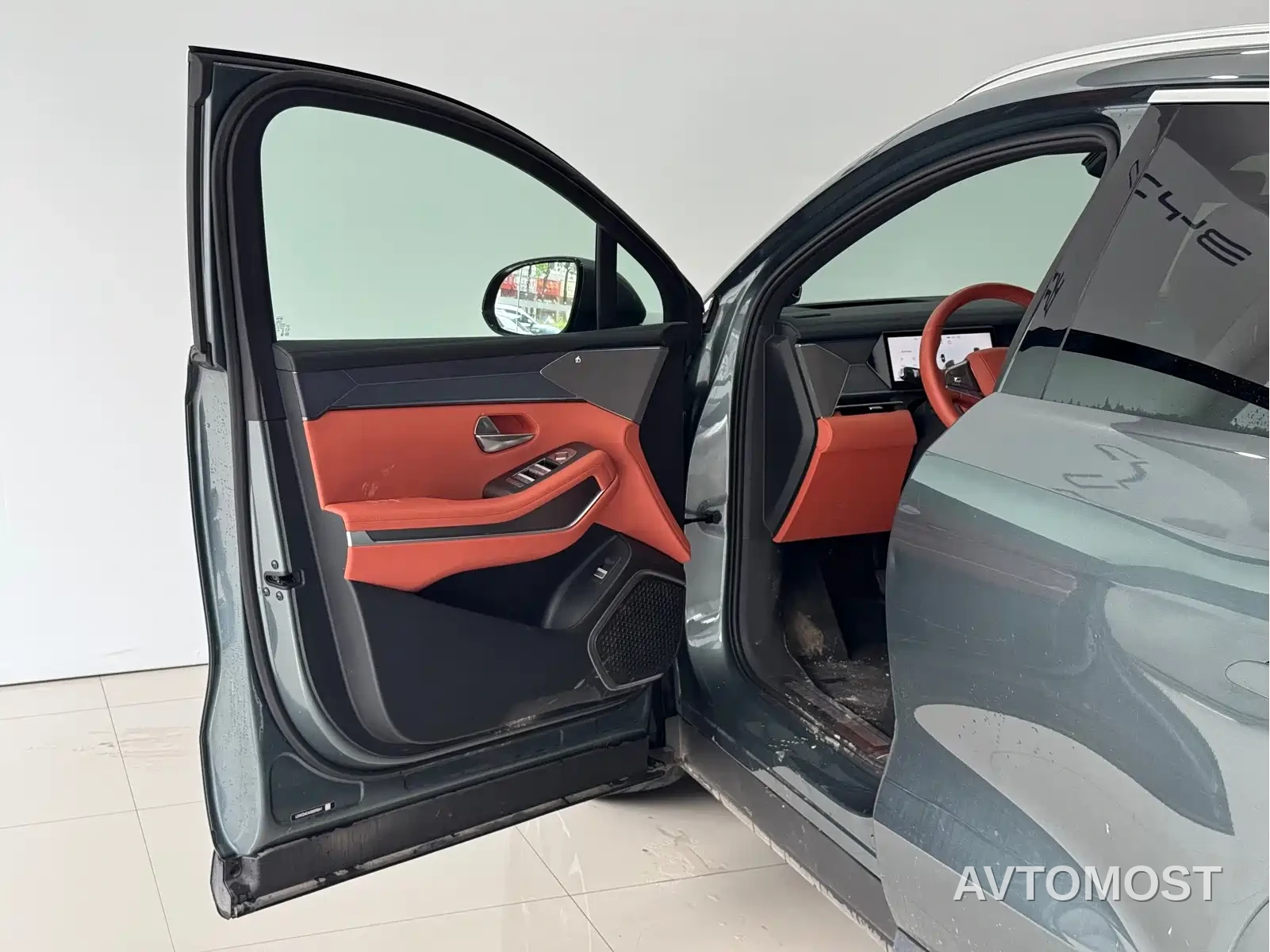 BYD Tang L 2025 DM 175KM Drone Player Edition — фото 14