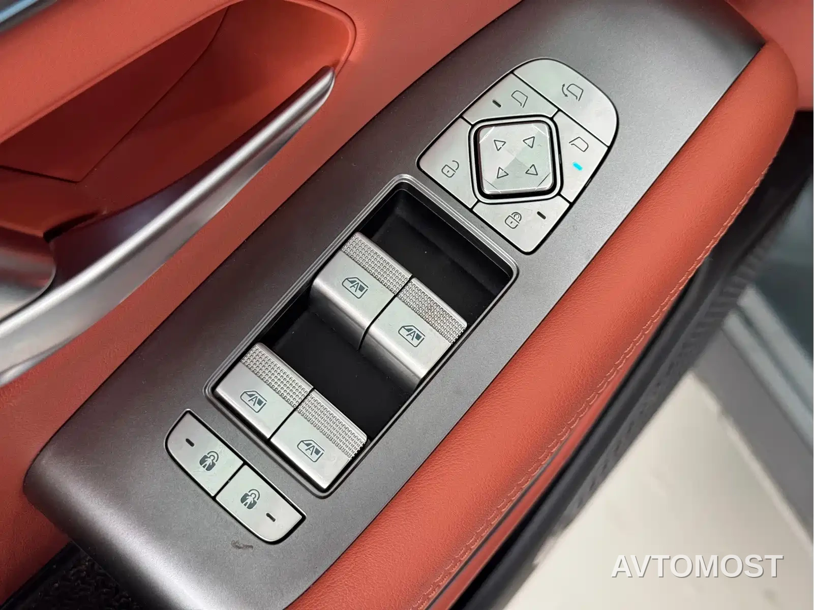 BYD Tang L 2025 DM 175KM Drone Player Edition — фото 17