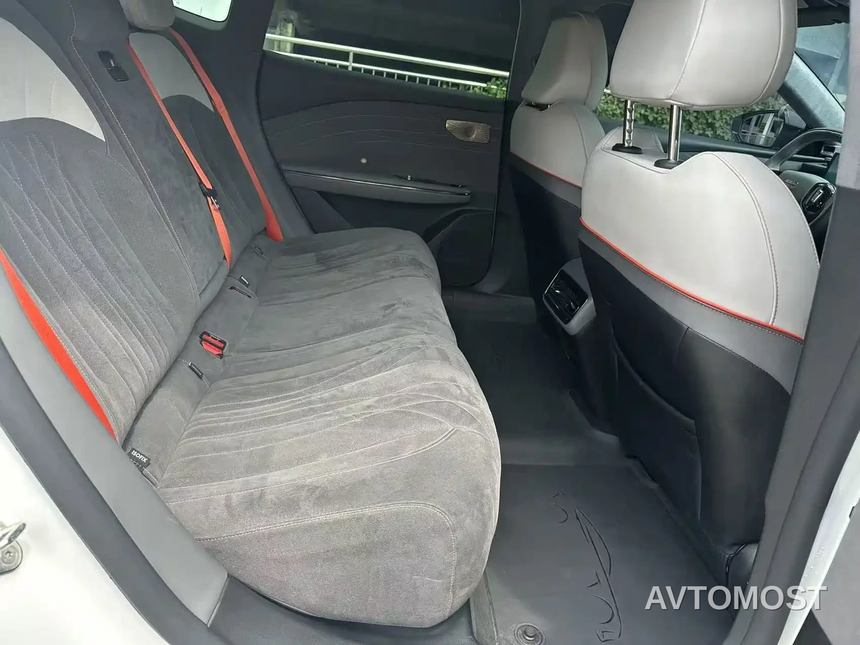 Geely Galaxy E8 2025 Model 610km Premium Edition — фото 4
