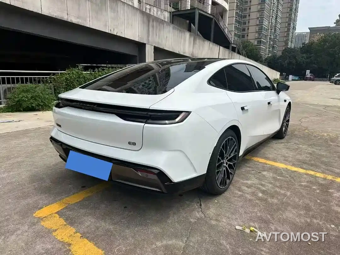 Geely Galaxy E8 2025 Model 610km Premium Edition — фото 6