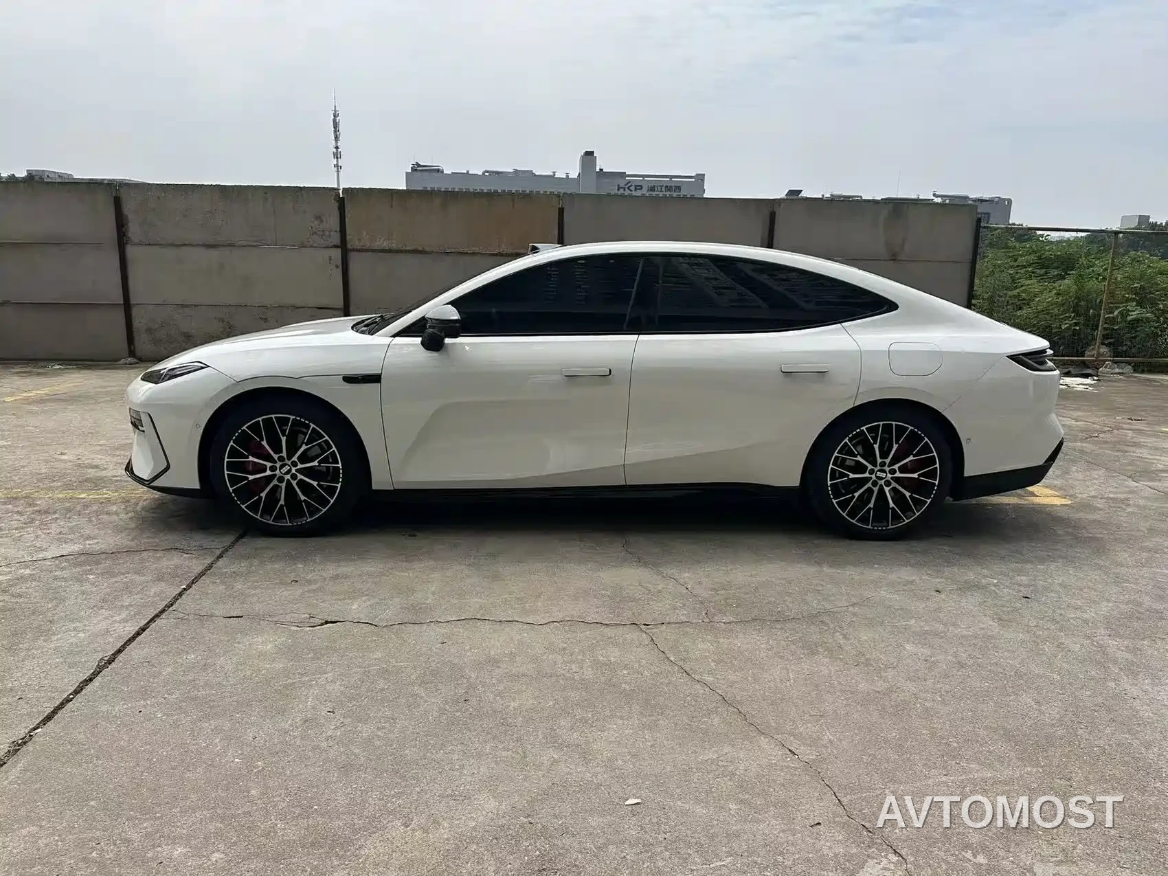 Geely Galaxy E8 2025 Model 610km Premium Edition — фото 9