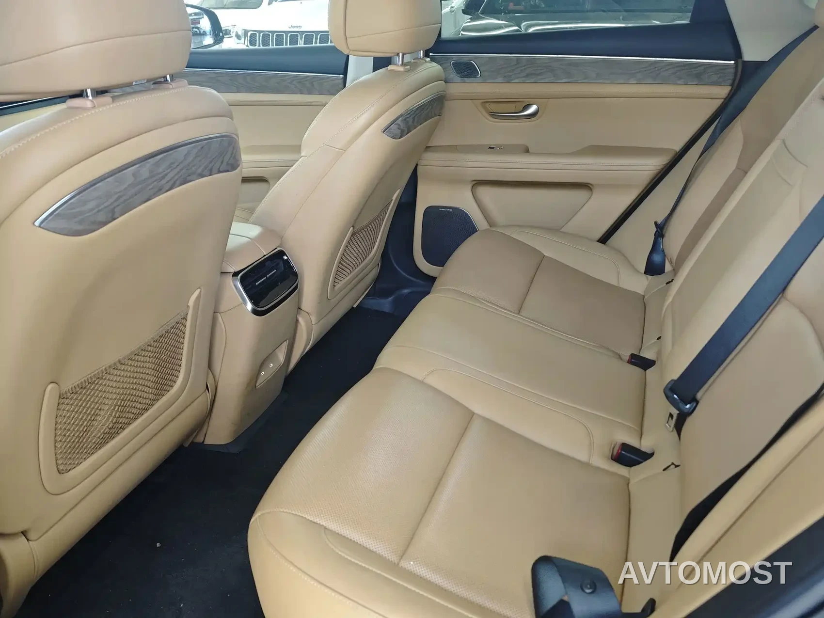 AITO M5 2022 Extended Range AWD Flagship — фото 4