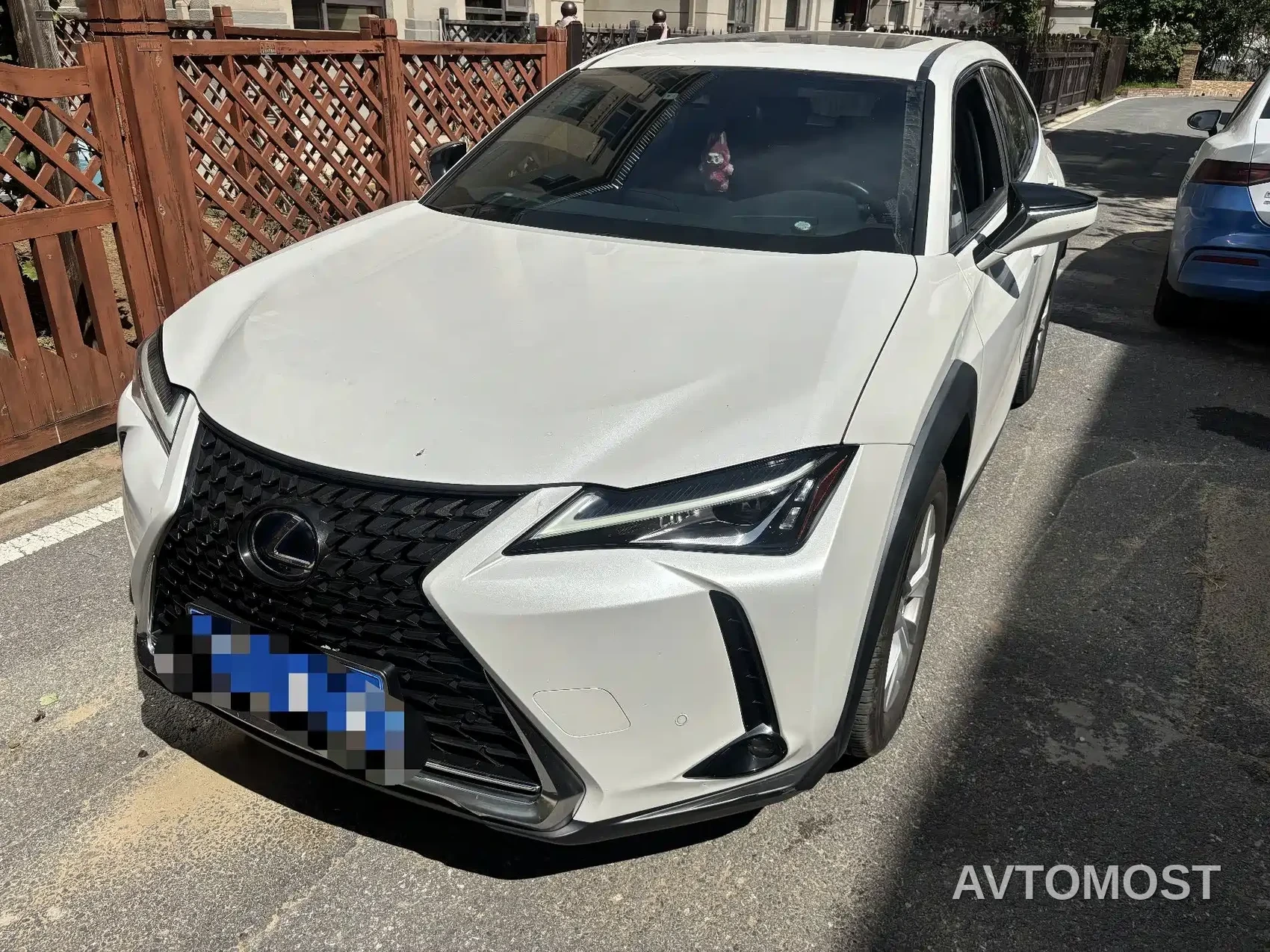 Lexus UX 2020 260h Explore Fun Edition China V — фото 1