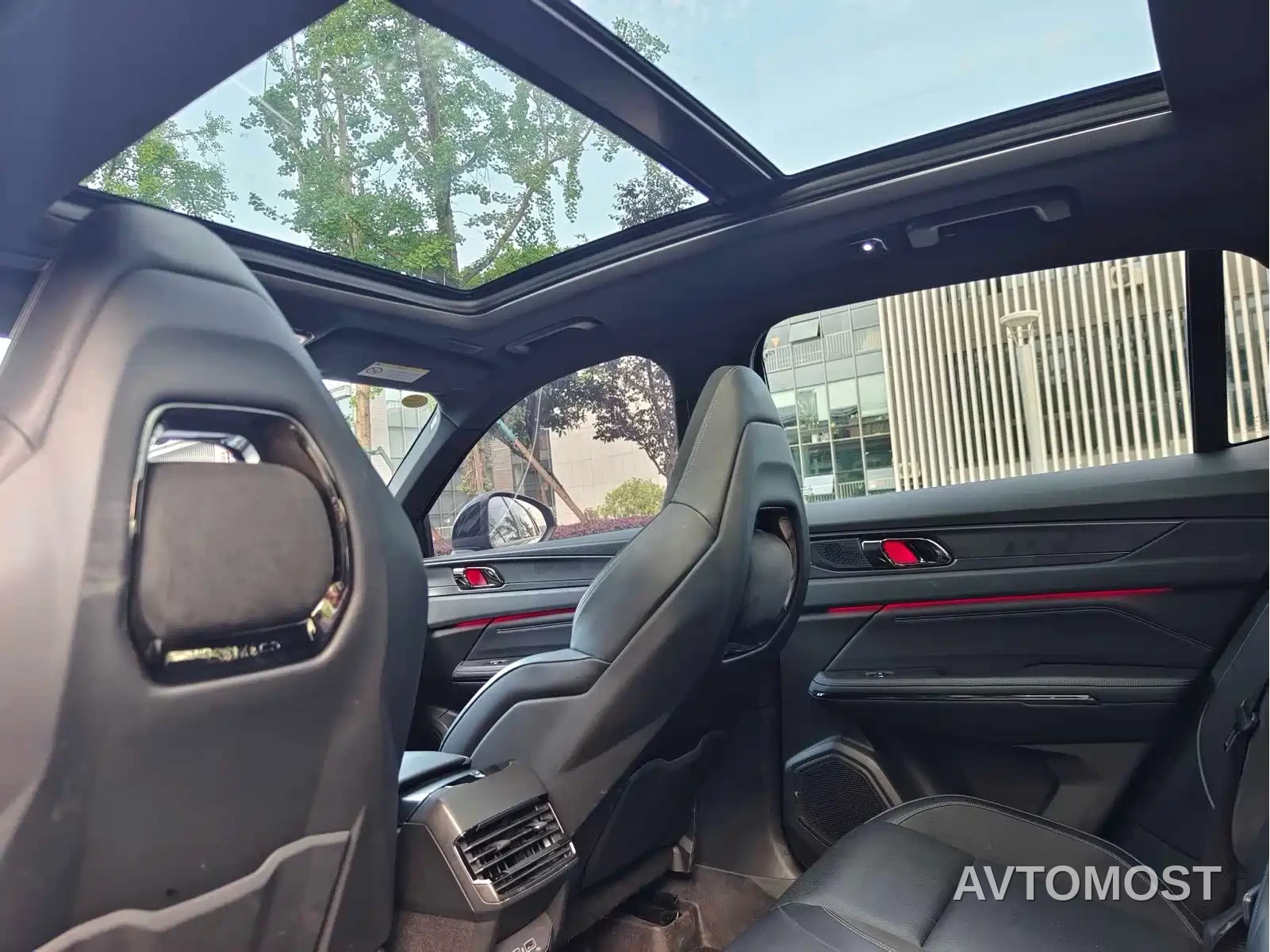 Lynk & Co 01 EM-P 2021 1.5TD PHEV Halo — фото 16
