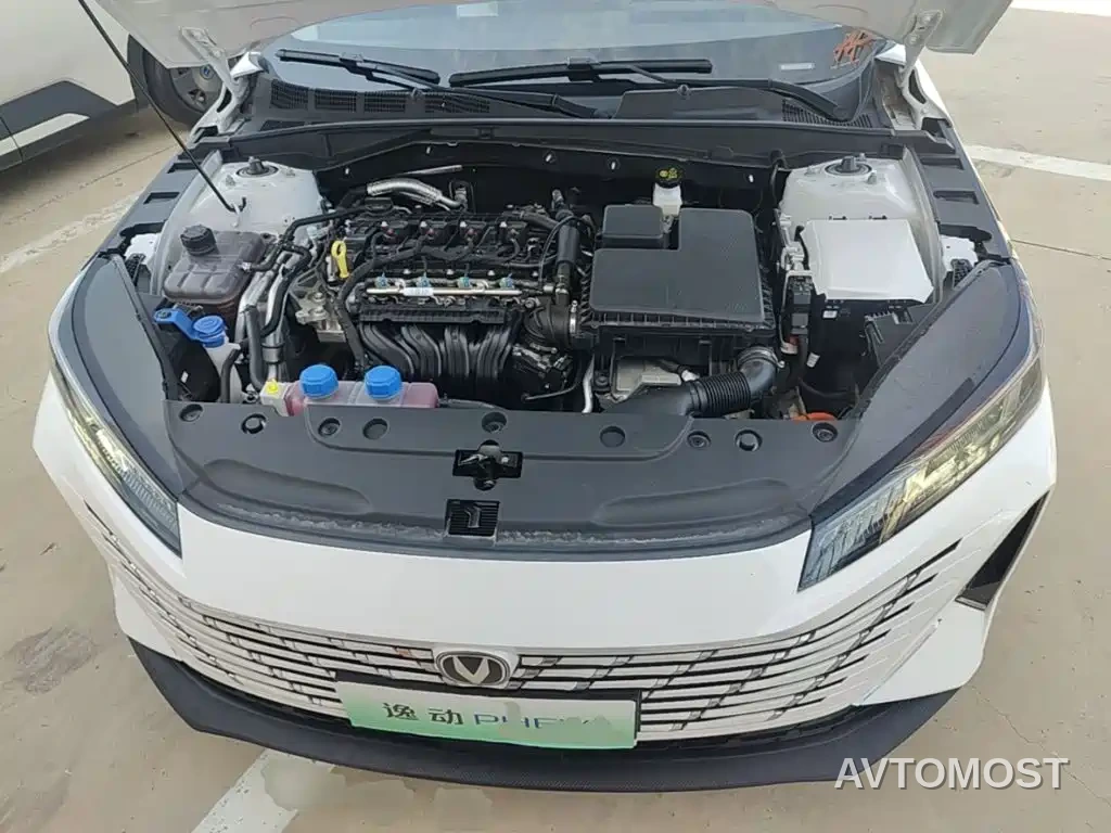 Changan Eado PHEV 2025 Smart New Blue Whale 145KM Battleship Edition — фото 20