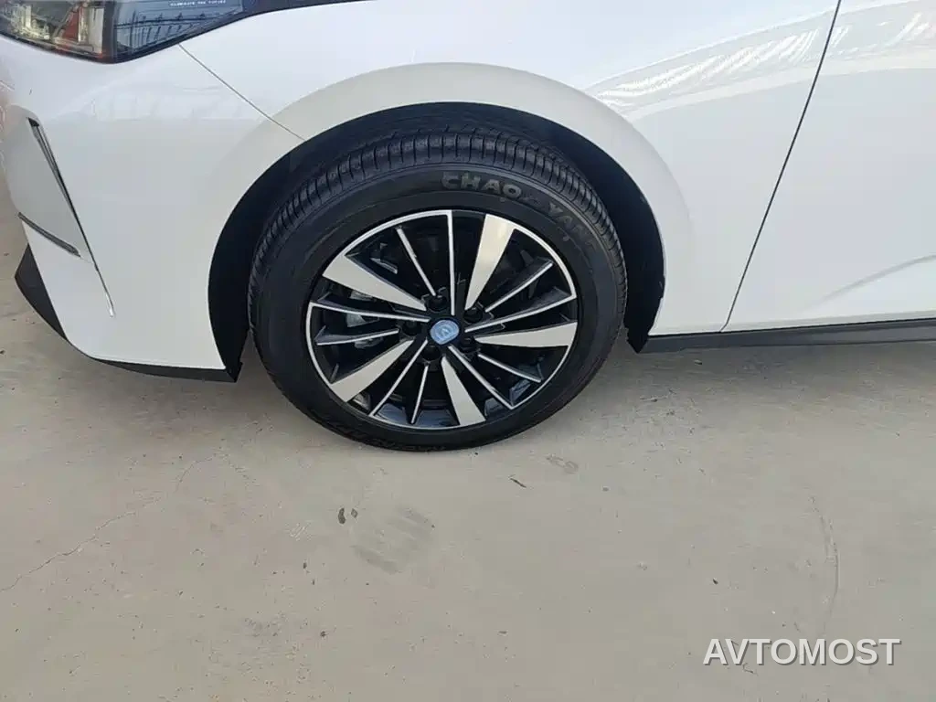 Changan Eado PHEV 2025 Smart New Blue Whale 145KM Battleship Edition — фото 23