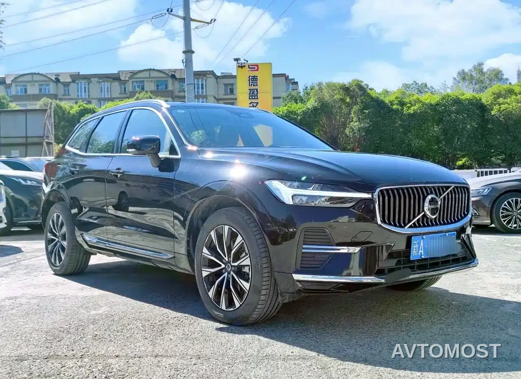 Volvo XC60 2025 B5 AWD Smart Elite Luxury Edition — фото 3
