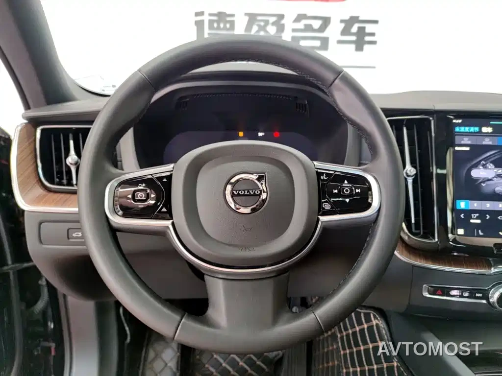Volvo XC60 2025 B5 AWD Smart Elite Luxury Edition — фото 12