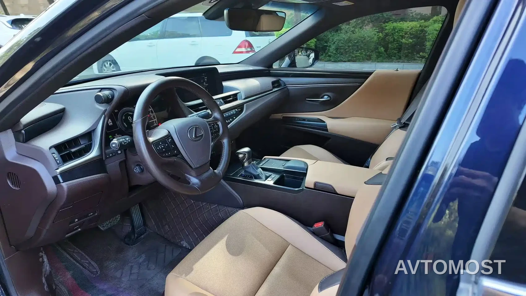 Lexus ES 2020 Model 300h Excellence Edition — фото 7