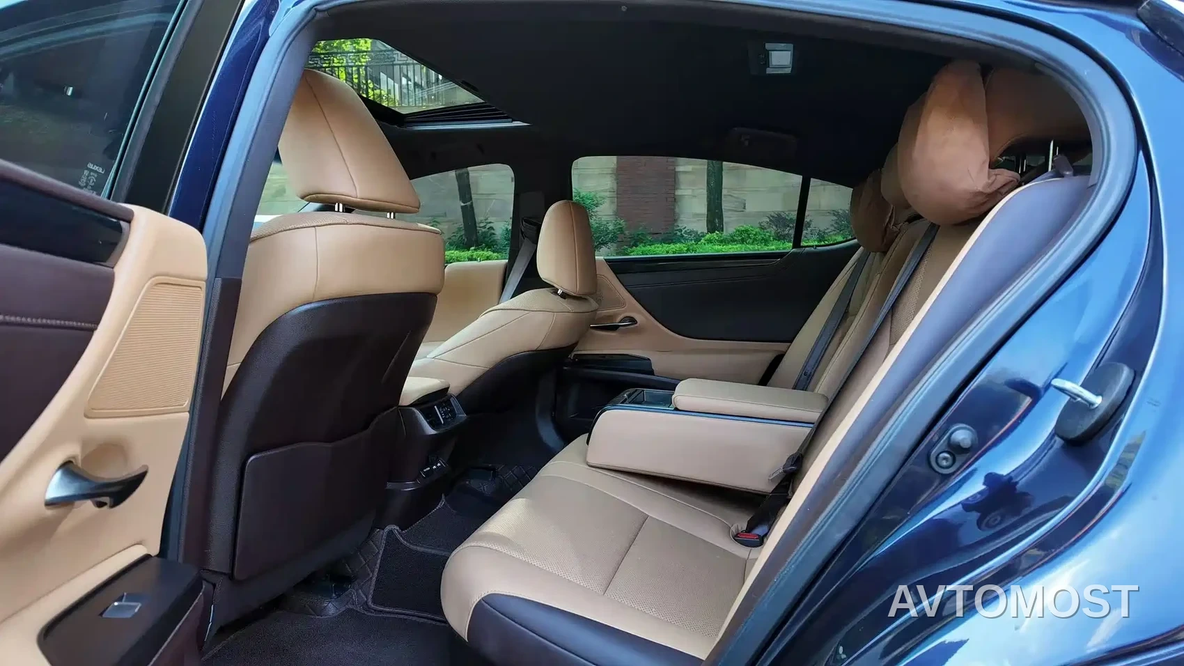 Lexus ES 2020 Model 300h Excellence Edition — фото 8