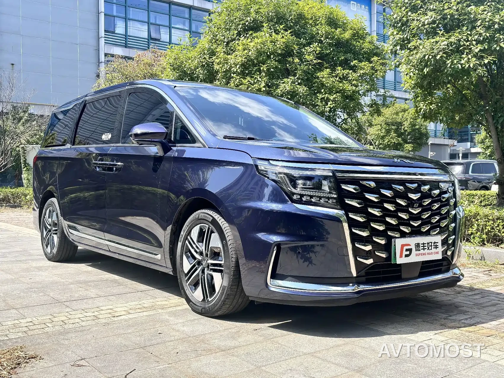JAC Refine RF8 PHEV 2024 Smart Edition 1.5T 150KM Flagship (LFP) — фото 3