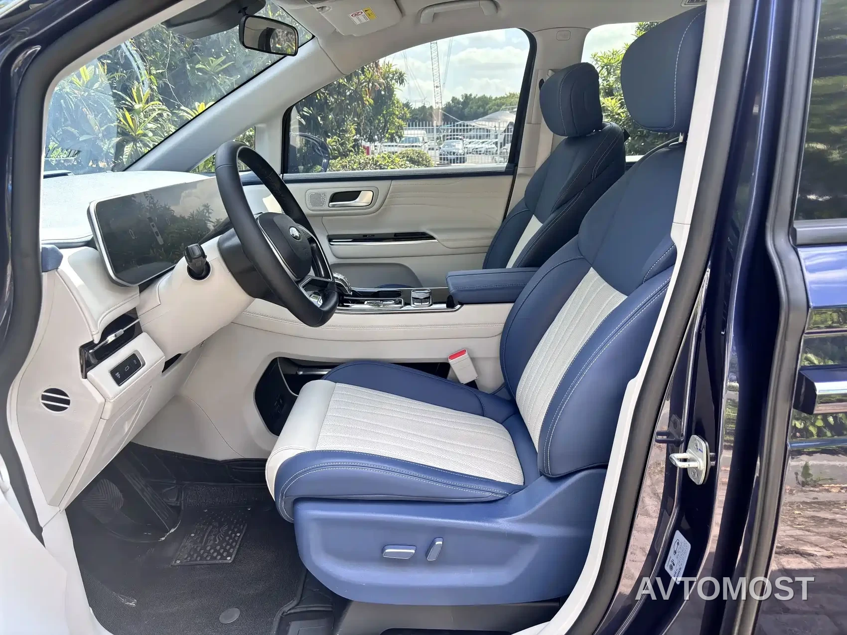 JAC Refine RF8 PHEV 2024 Smart Edition 1.5T 150KM Flagship (LFP) — фото 7