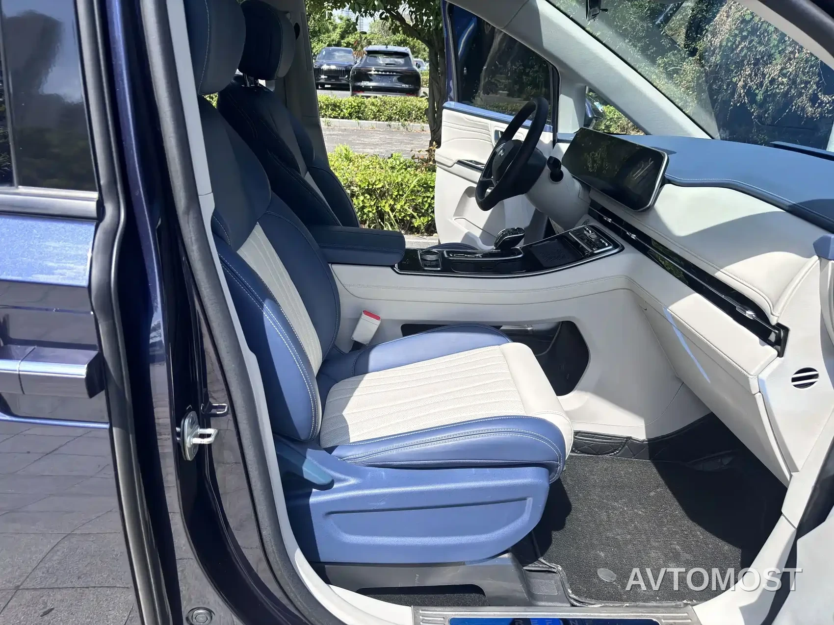 JAC Refine RF8 PHEV 2024 Smart Edition 1.5T 150KM Flagship (LFP) — фото 16