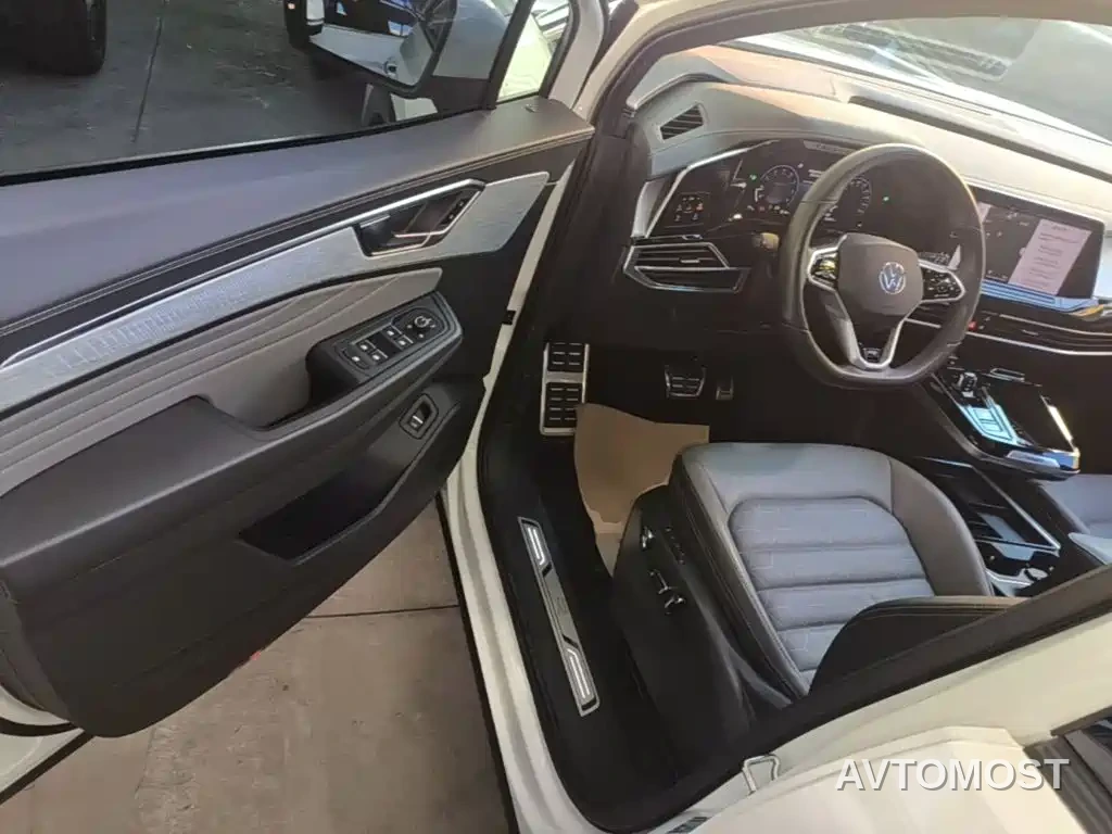 Volkswagen Talagon 2021 380TSI 4WD R-Line Explorer Edition — фото 13