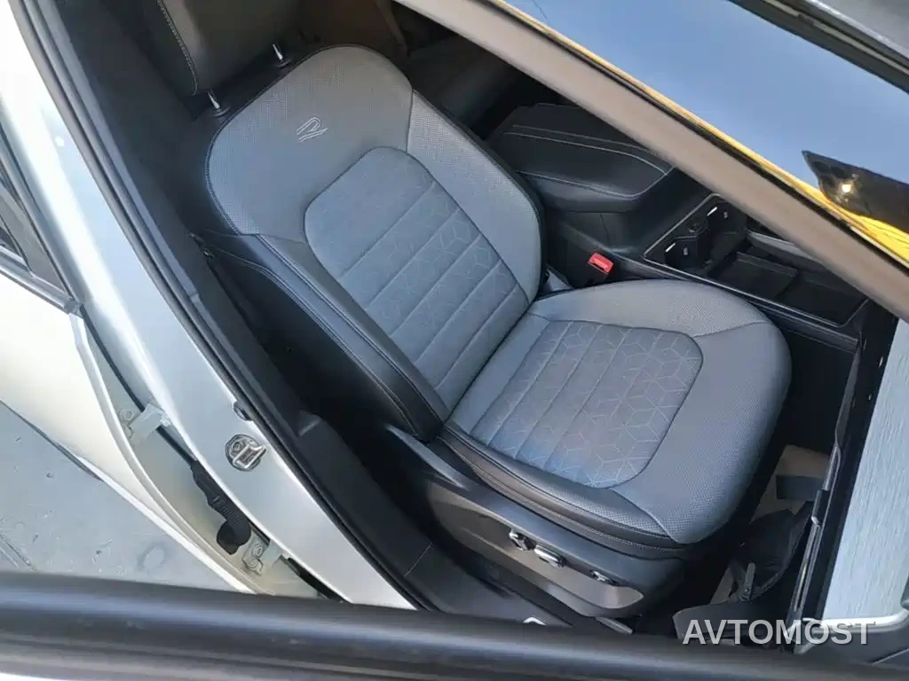 Volkswagen Talagon 2021 380TSI 4WD R-Line Explorer Edition — фото 22