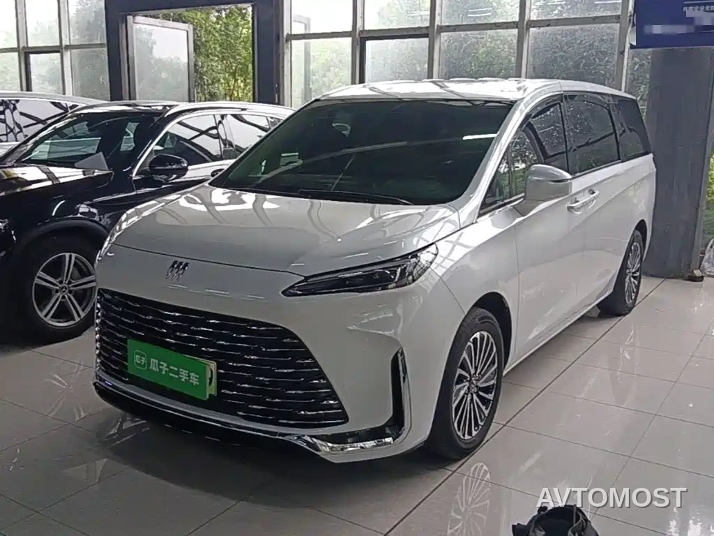 Buick GL8 New Energy 2025 Landprestige First Edition 7-Seater — фото 2