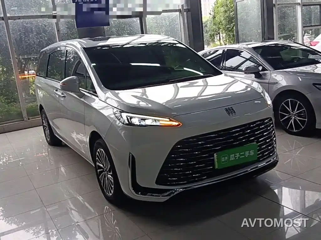 Buick GL8 New Energy 2025 Landprestige First Edition 7-Seater — фото 3