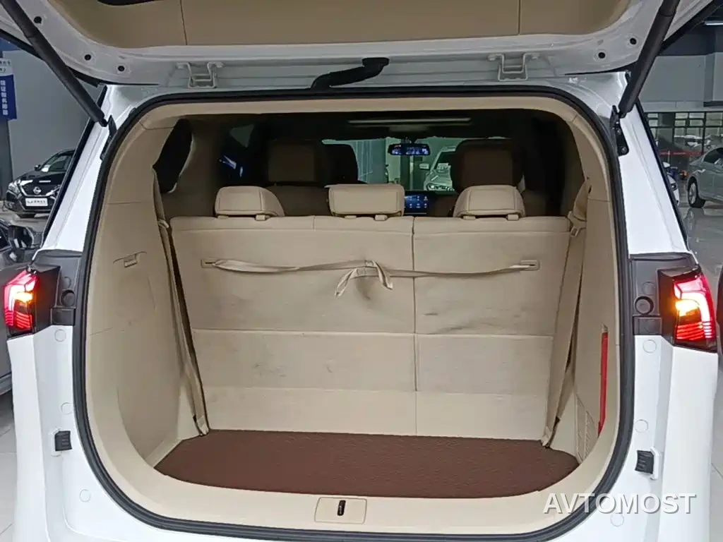 Buick GL8 New Energy 2025 Landprestige First Edition 7-Seater — фото 17