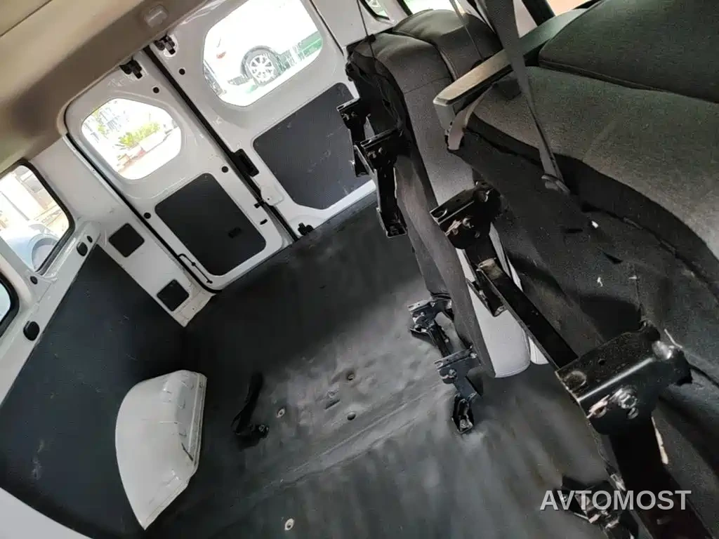 Wuling Yangguang 2024 300KM Comfort Bus Version 75kW — фото 9