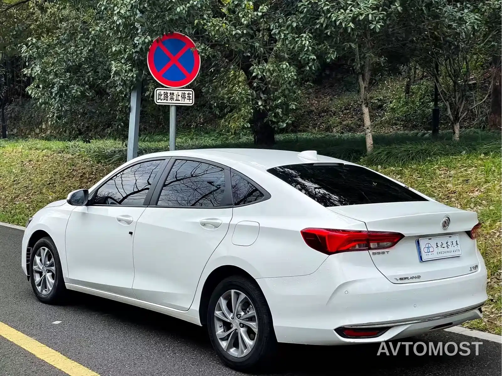 Buick Verano 2023 Pro Joy Edition — фото 3