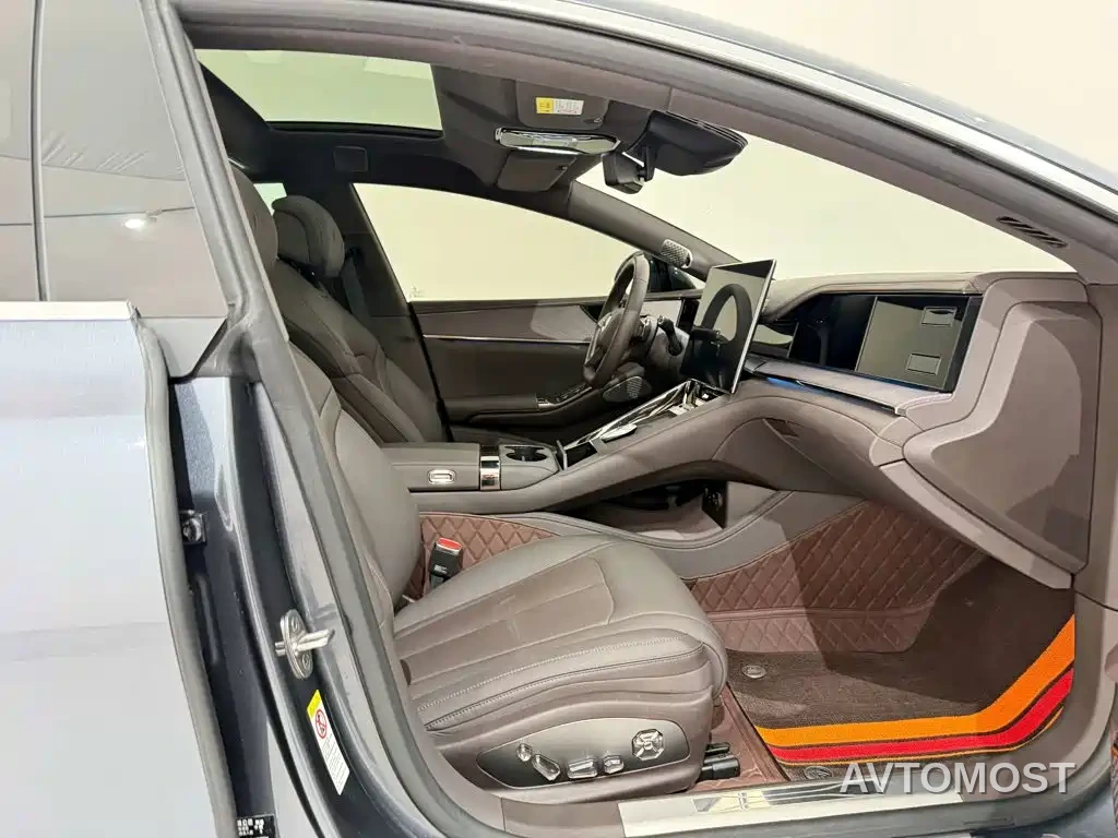 Denza Z9 2024 Model 1100km AWD Max Edition — фото 17