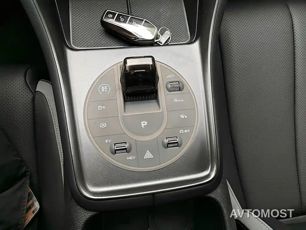 BYD Seal 05 DM-i 2025 DM-i 75KM Premium — фото 12