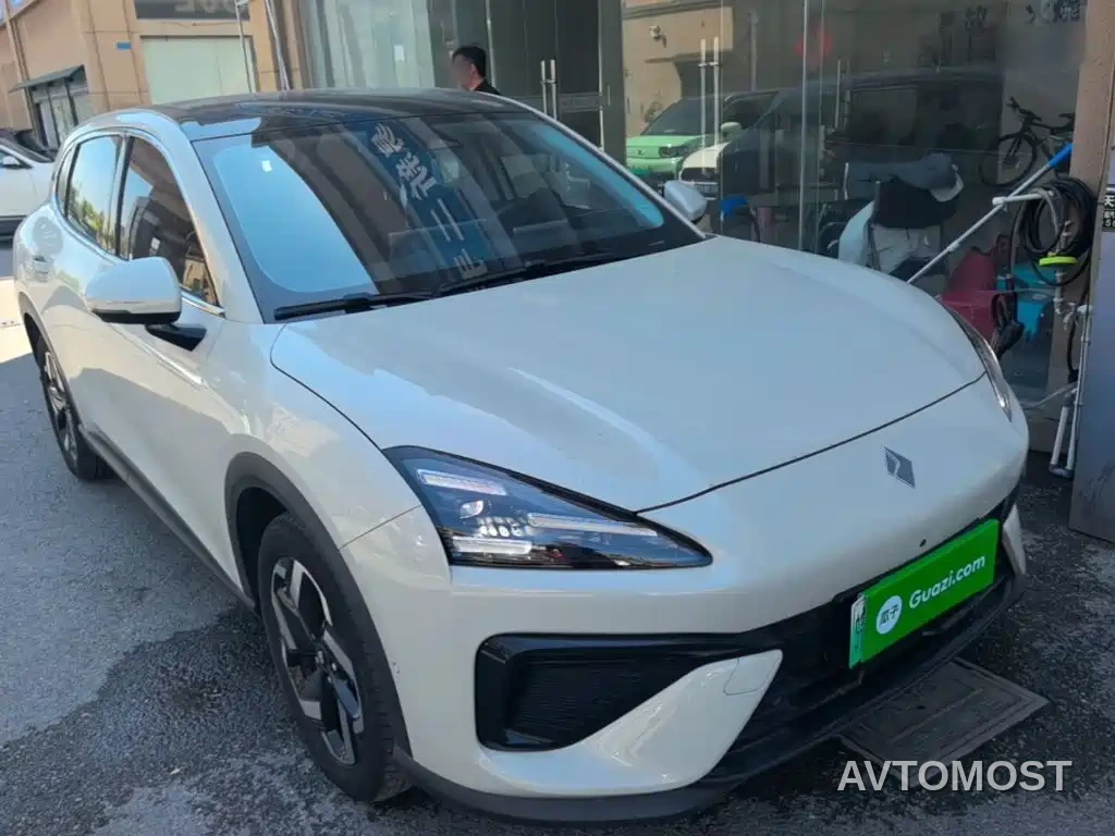 Baojun Yunhai 2024 140km Plug-in Hybrid — фото 4