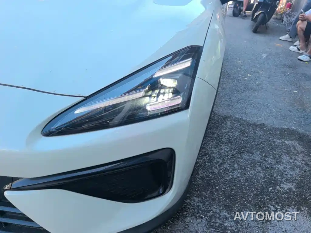 Baojun Yunhai 2024 140km Plug-in Hybrid — фото 24